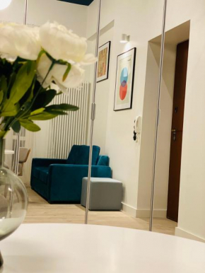 1 syp, Kawa Vertuo, kosmetyki Ada, 3 min Metro Wilenska, by VisitWarsaw Apartments